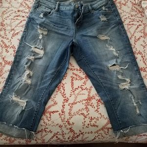 Torrid,  frayed ex-boyfriend size 12 capri